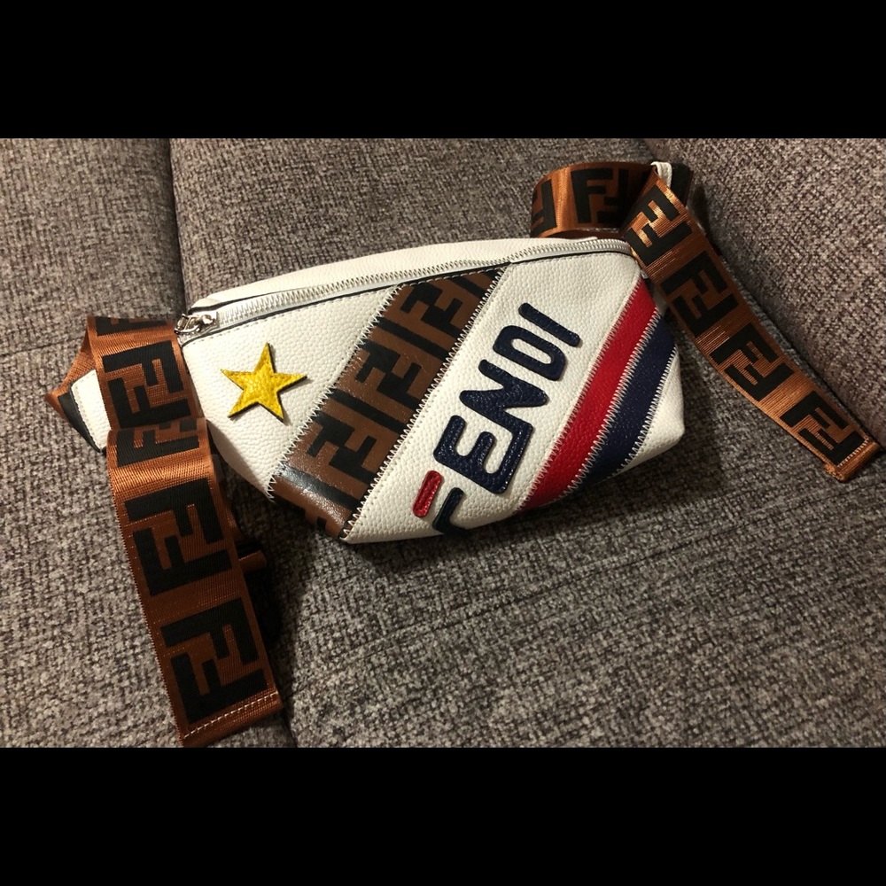 SOLD!!!!!Unisex fanny pack
